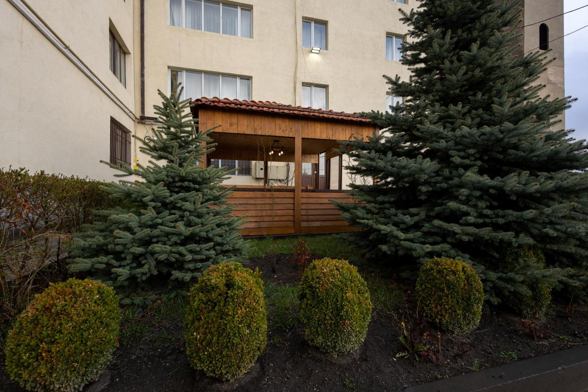 Gyumri Hotel Exteriör bild
