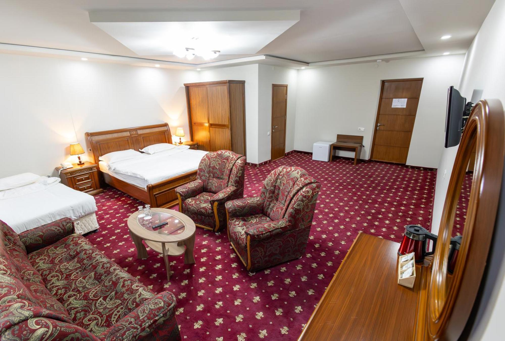 Gyumri Hotel Exteriör bild