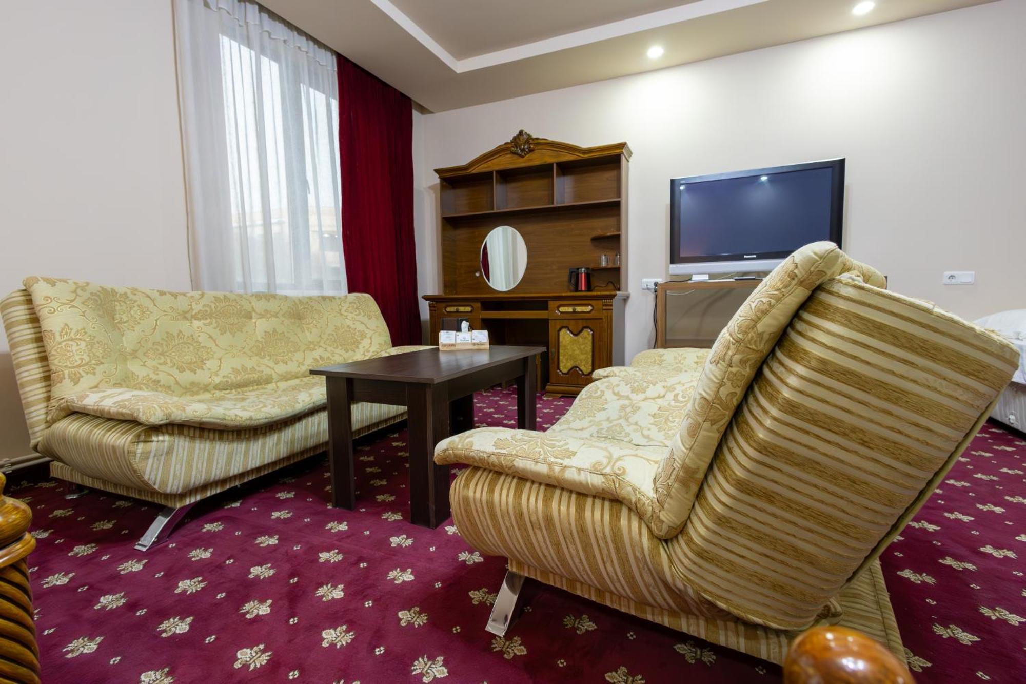 Gyumri Hotel Exteriör bild